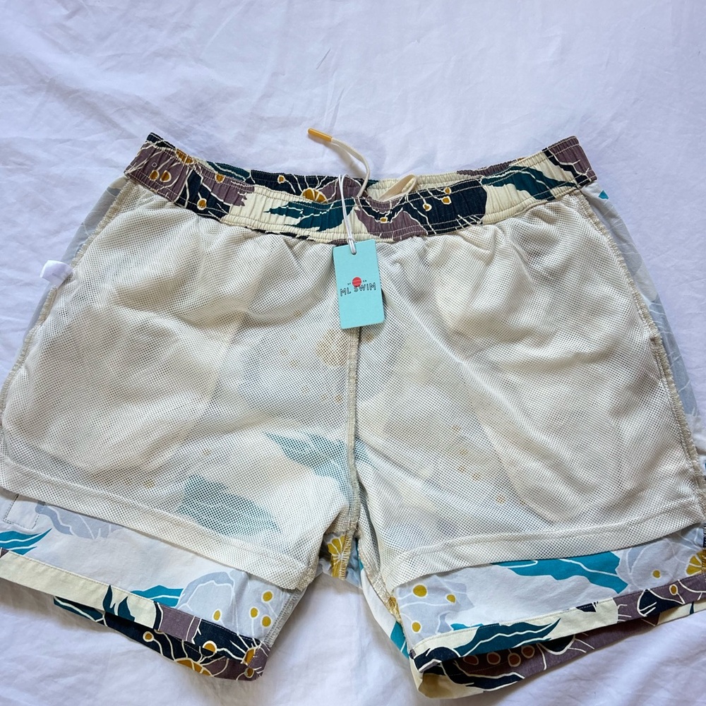 Floral Print Drawstring Shorts - Picture 6 of 7